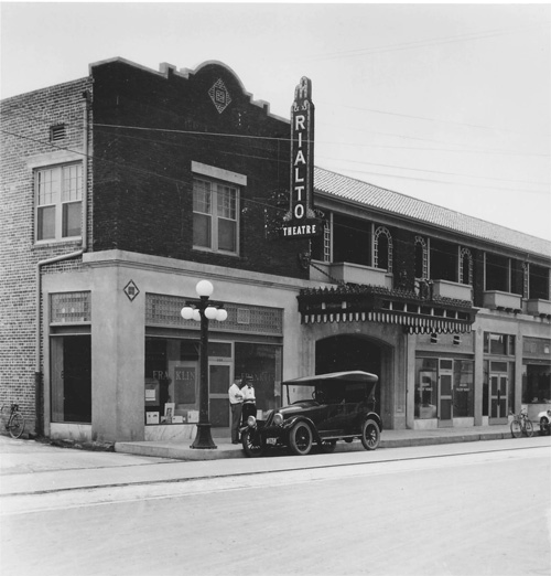 4d2c/1245097865-rialto_theatre2.jpg